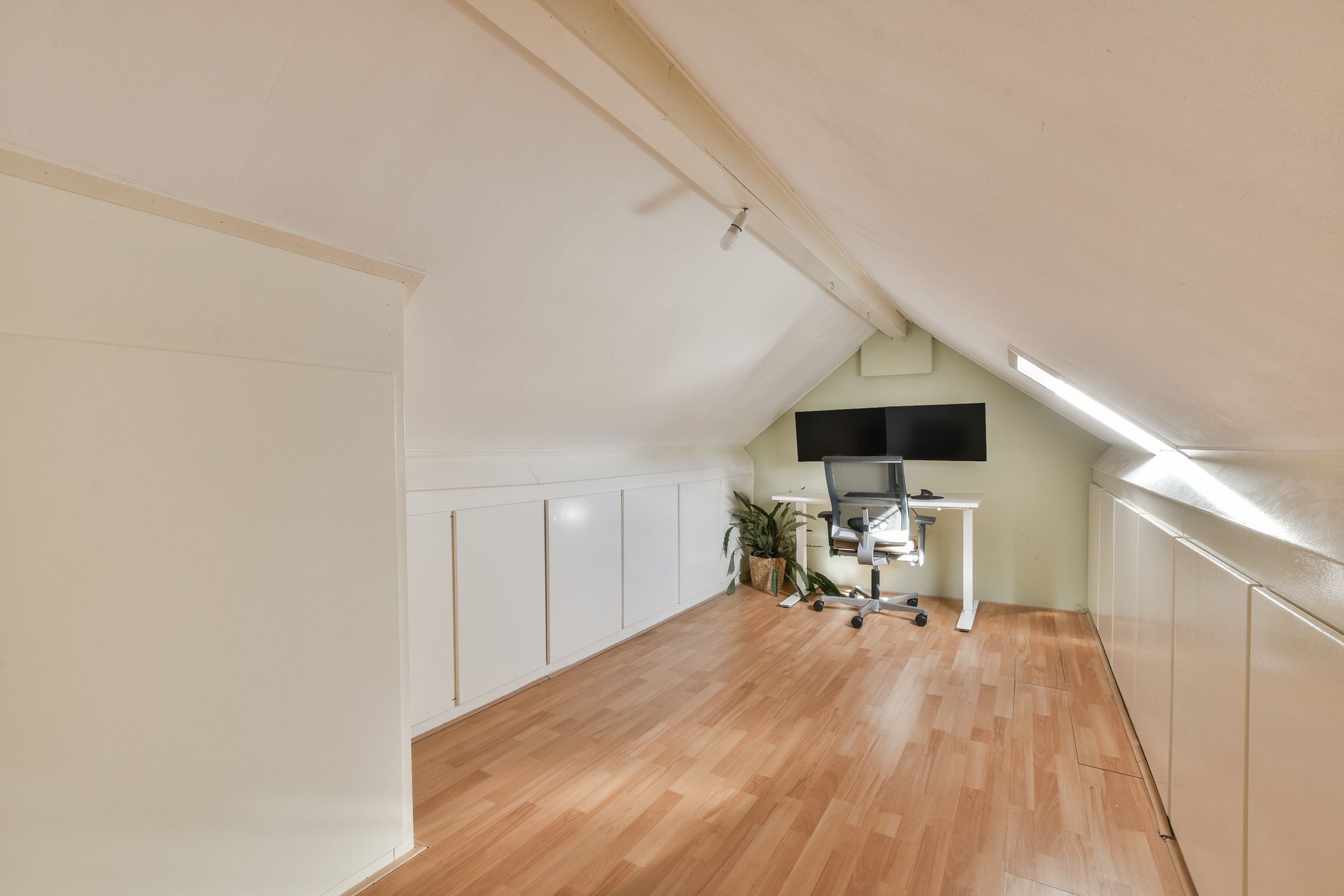 Photo 24 of Eikenrodelaan 76-BV