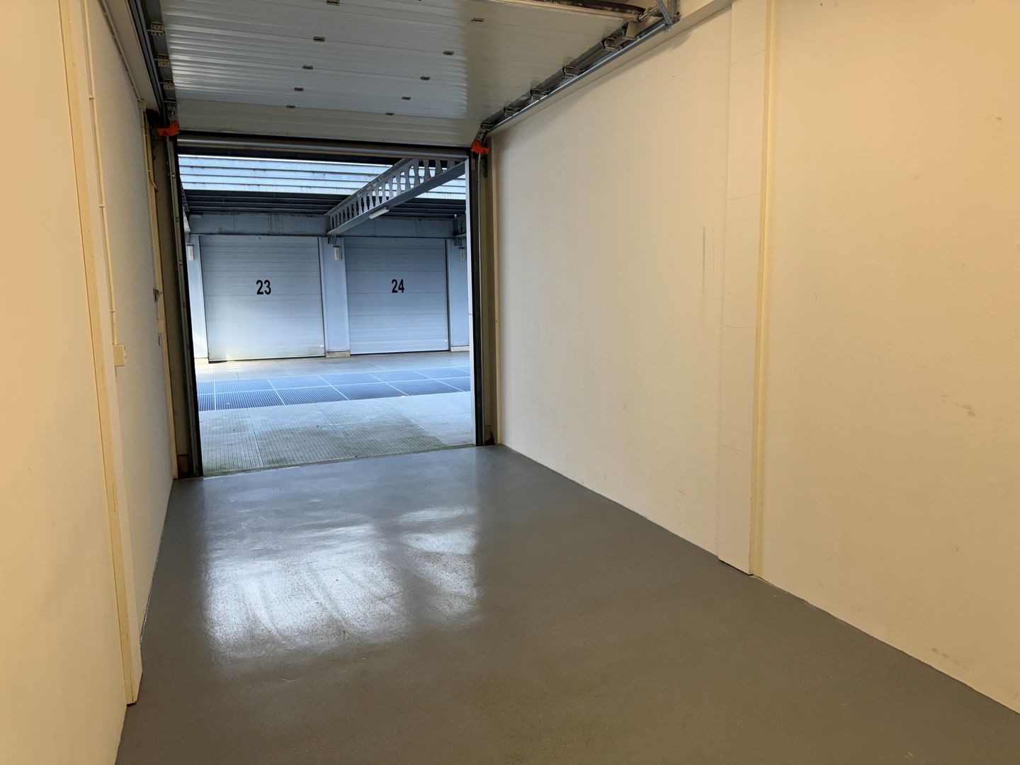 View photo 5 of Heerenweg 6-E38
