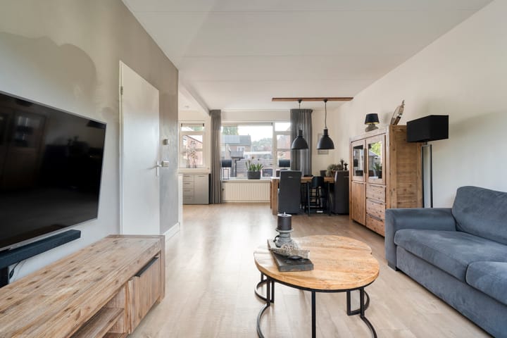 Foto 9 van Meester Cassastraat 58