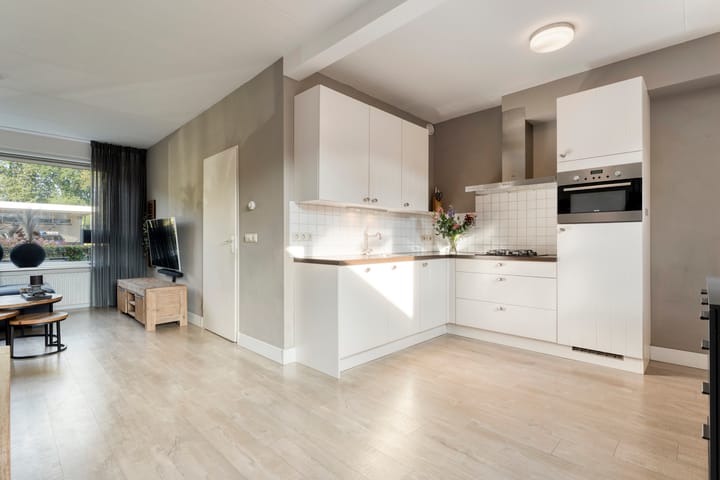 Foto 12 van Meester Cassastraat 58