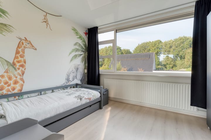 Foto 24 van Meester Cassastraat 58