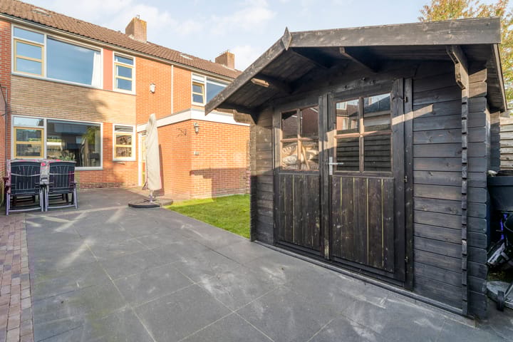 Foto 34 van Meester Cassastraat 58