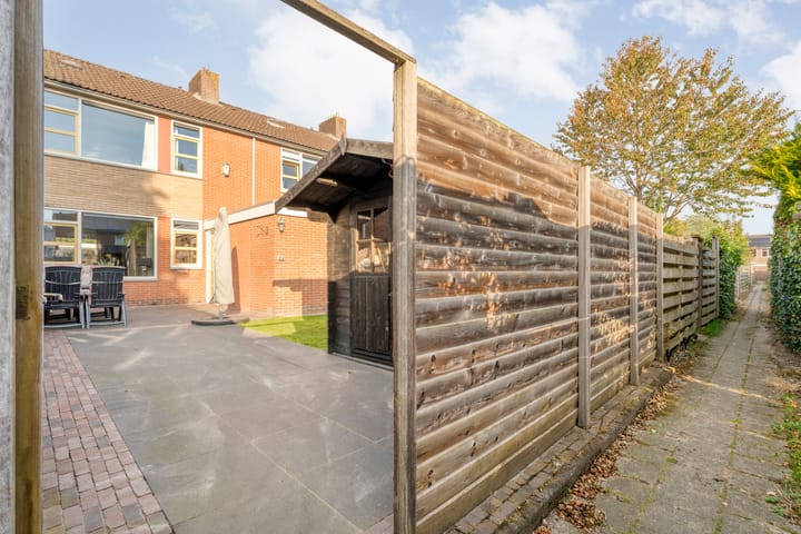 Foto 36 van Meester Cassastraat 58