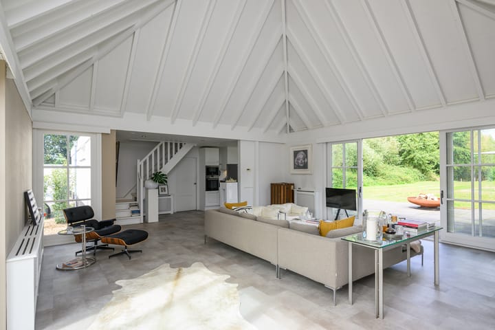 Photo 10 of Nieuw-Loosdrechtsedijk 198-A