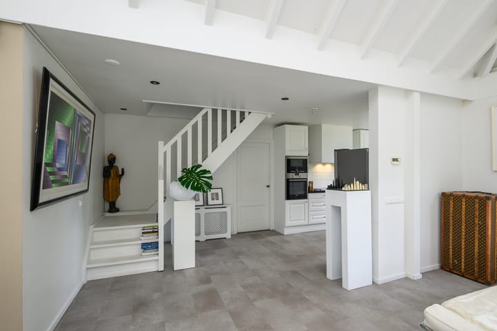 Photo 11 of Nieuw-Loosdrechtsedijk 198-A