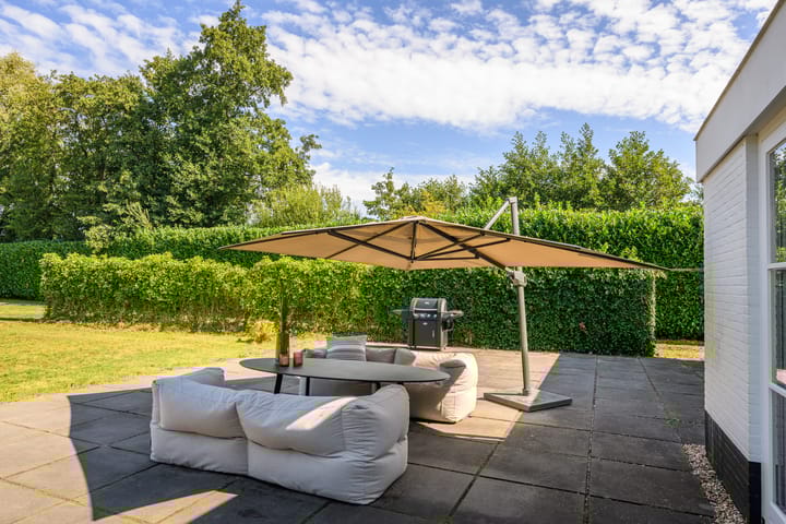 Photo 35 of Nieuw-Loosdrechtsedijk 198-A