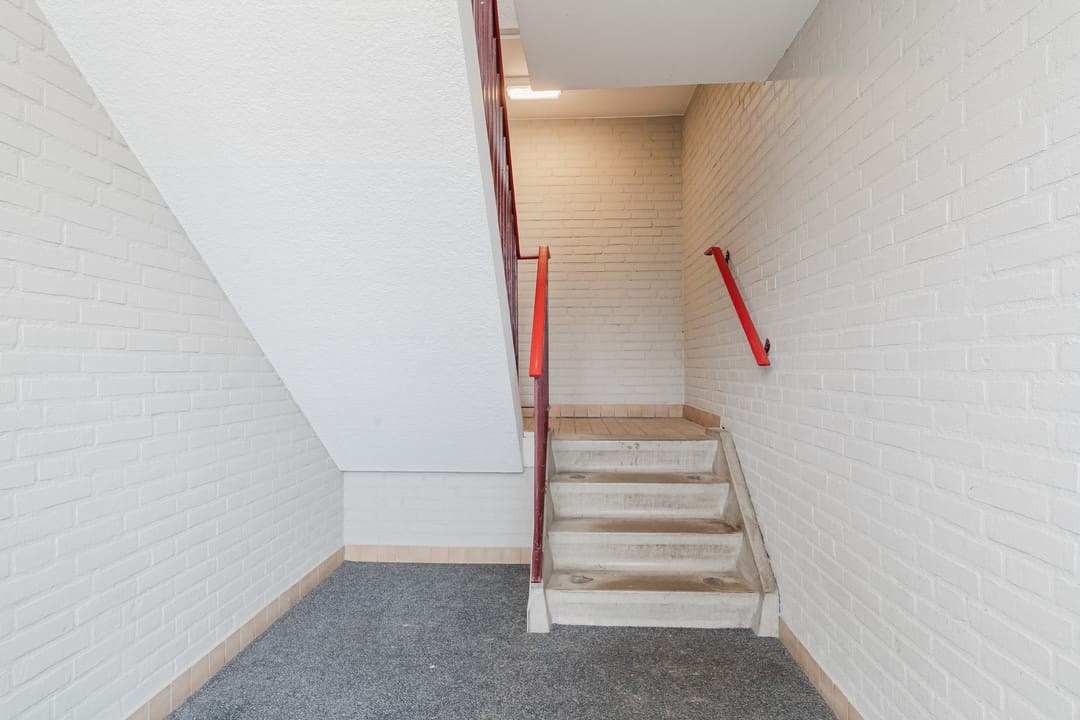 Photo 8 of Bredaseweg 31-D