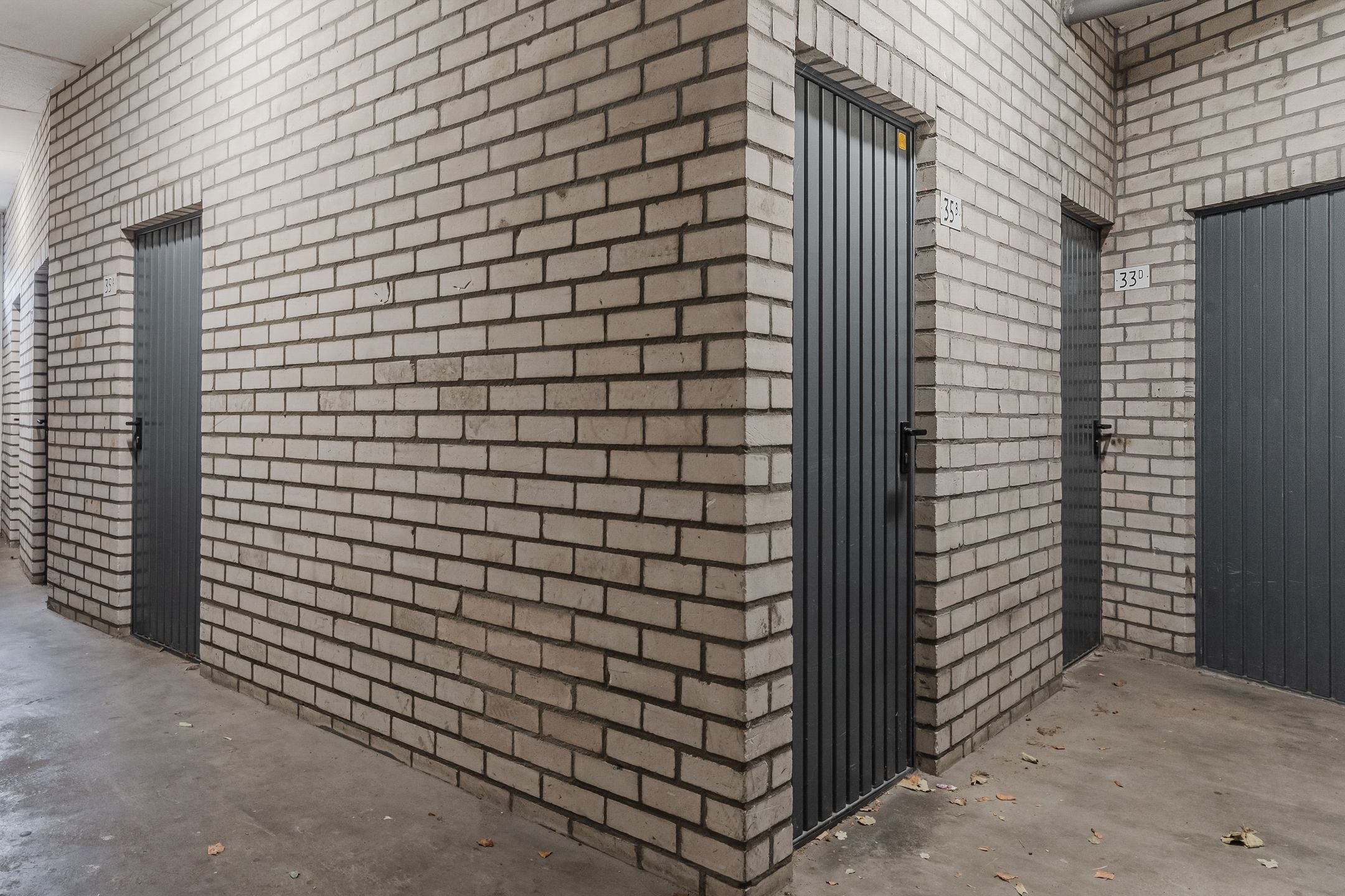 Photo 27 of Bredaseweg 31-D