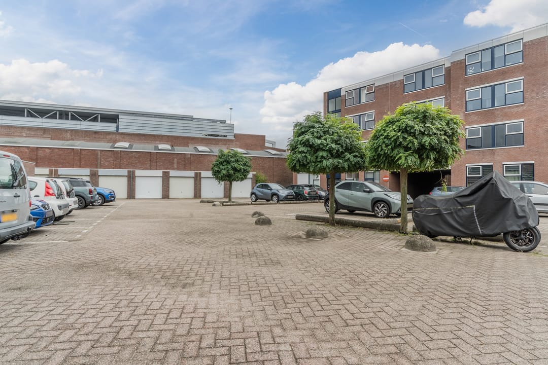 Photo 28 of Bredaseweg 31-D