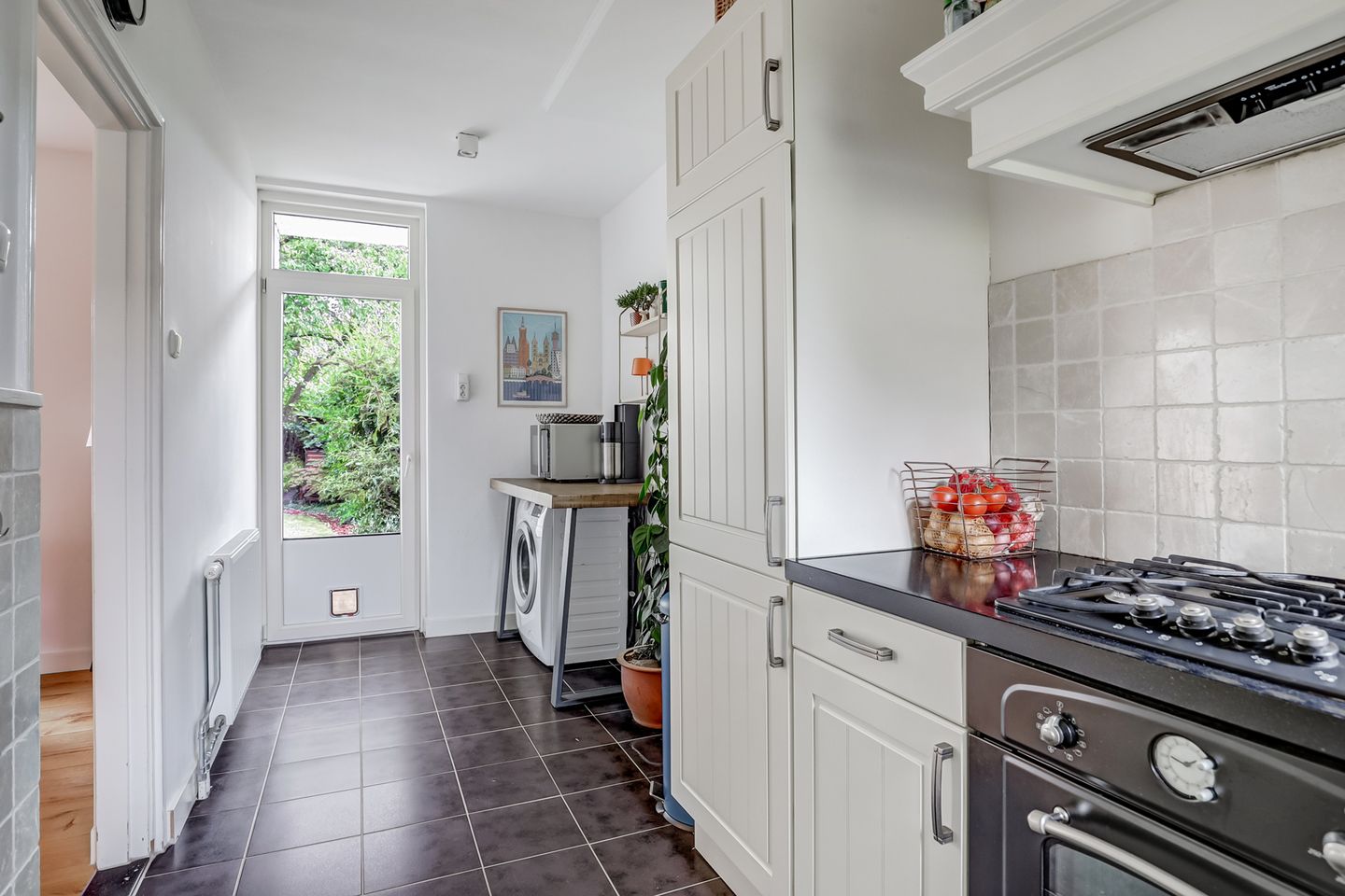 Photo 19 of Pater van den Heuvelstraat 4