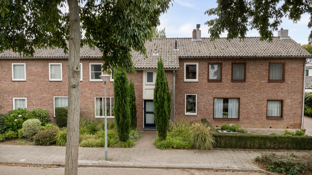 Photo 37 of Pater van den Heuvelstraat 4