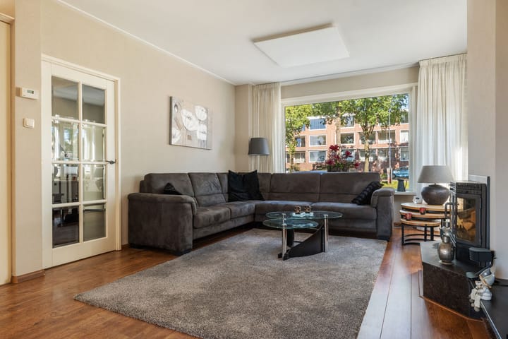 Foto 10 van van Stolbergweg 18