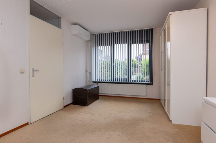 Foto 19 van Antiguastraat 33