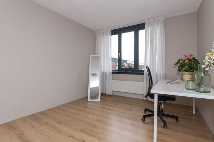 Foto 24 van Antiguastraat 33