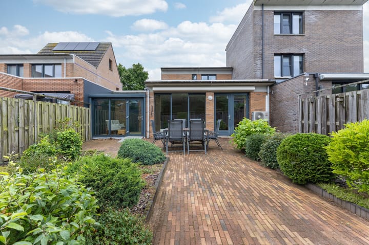 Foto 35 van Antiguastraat 33