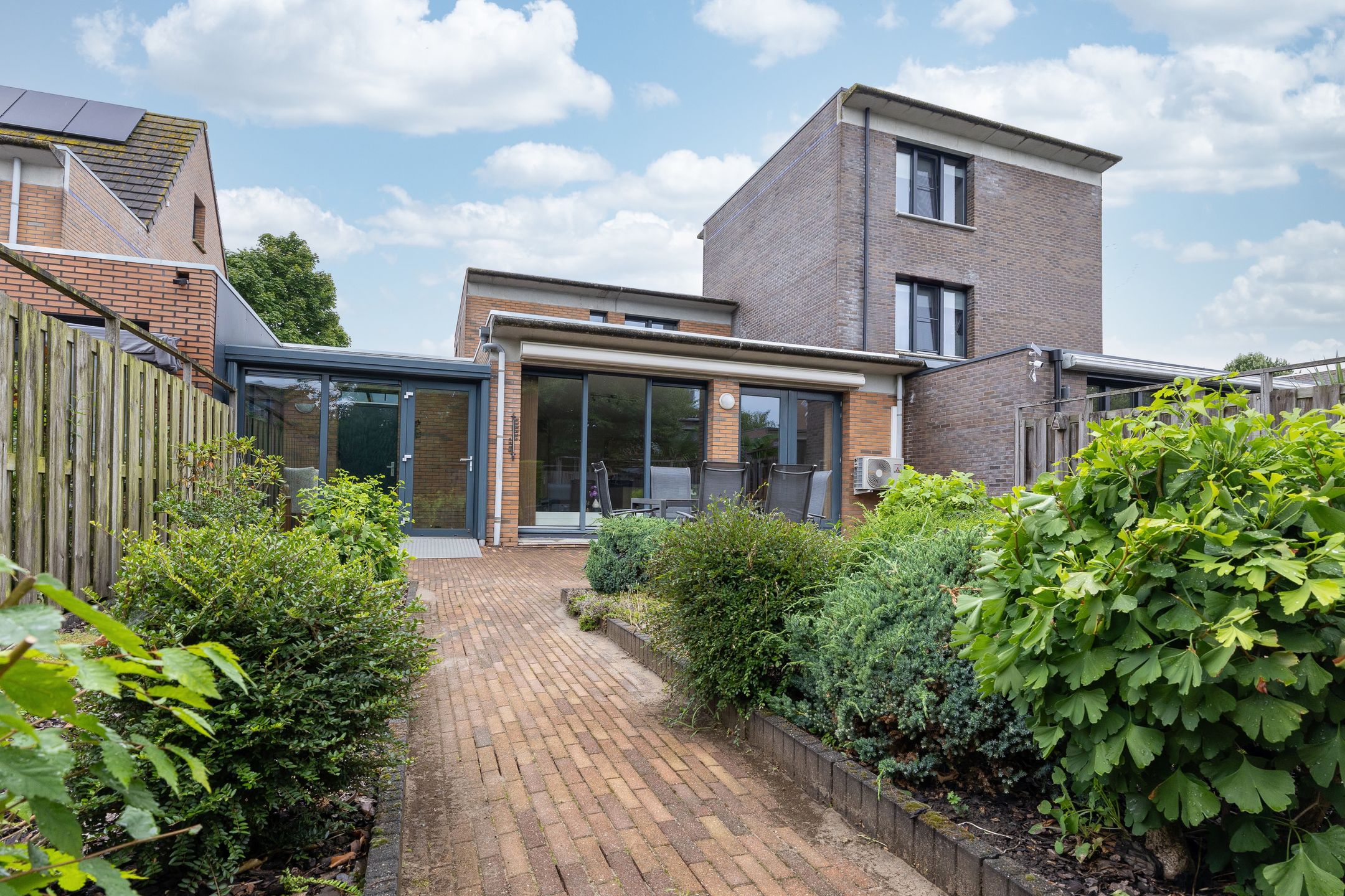 Buying a house in The Netherlands., Antiguastraat 33