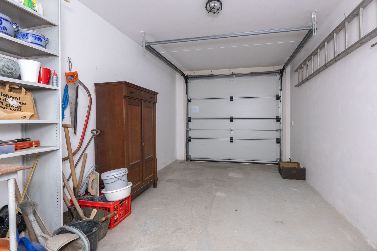 Photo 40 of Antiguastraat 33