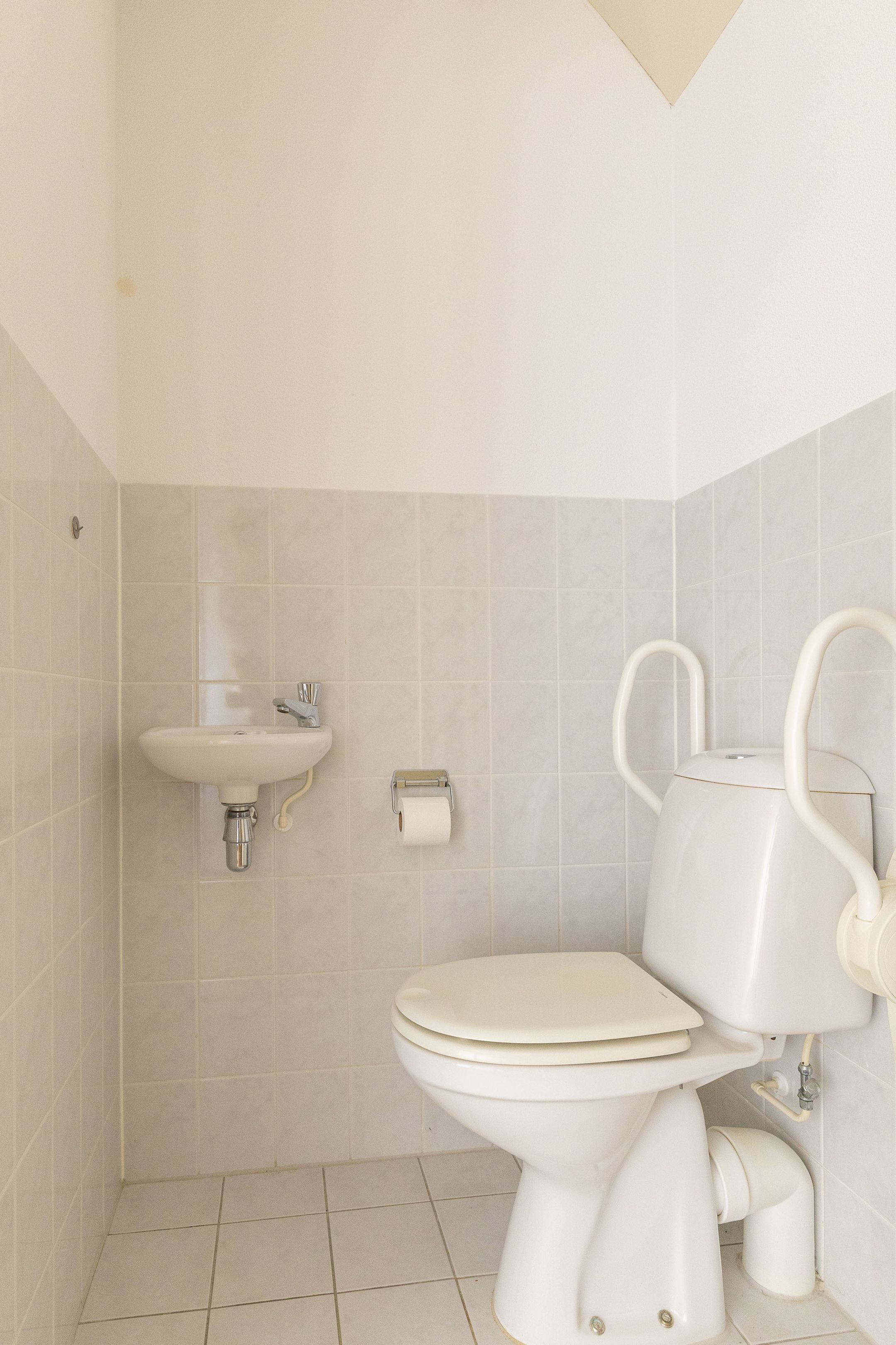 Photo 42 of Antiguastraat 33