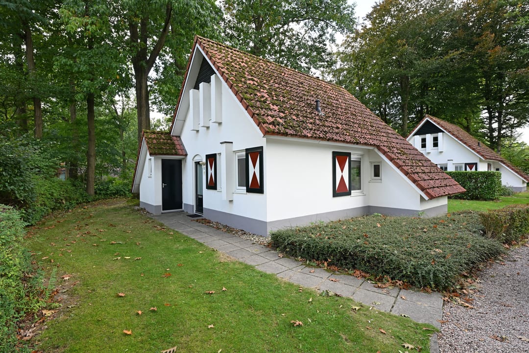 Photo 2 of Zwembadweg 1-057