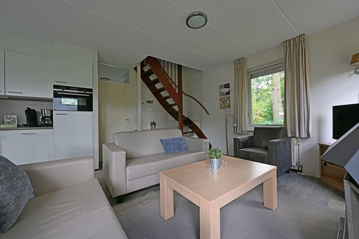 Photo 6 of Zwembadweg 1-057