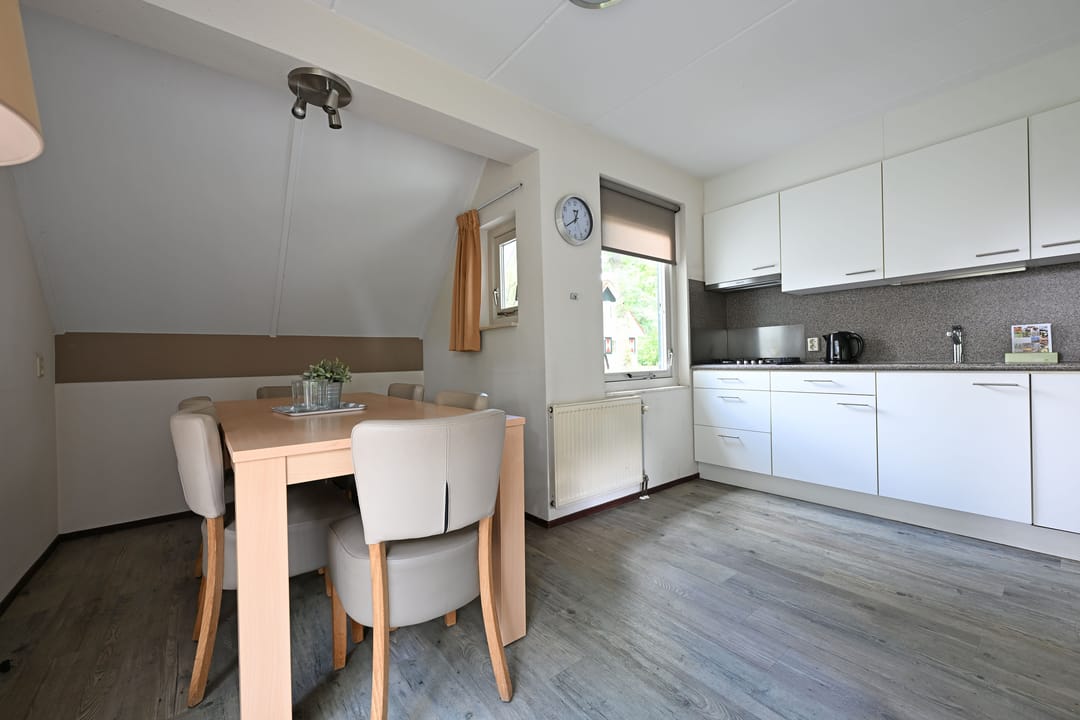 Photo 7 of Zwembadweg 1-057