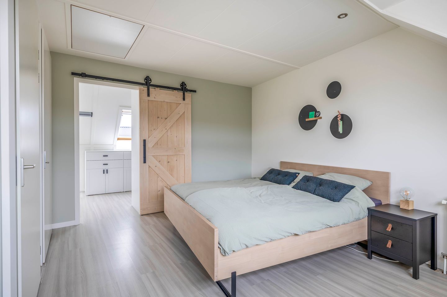 Foto 29 van Weegbree 125