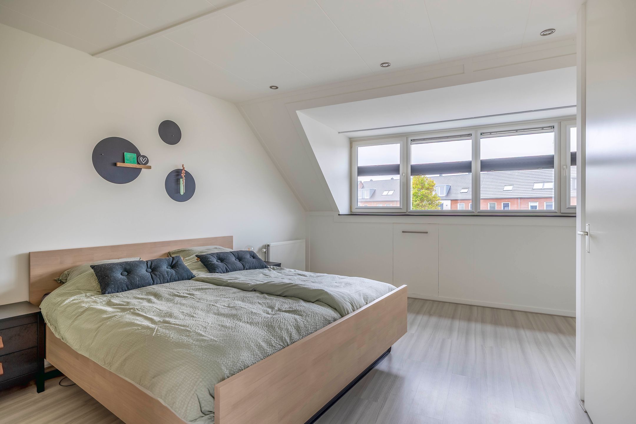 Foto 30 van Weegbree 125