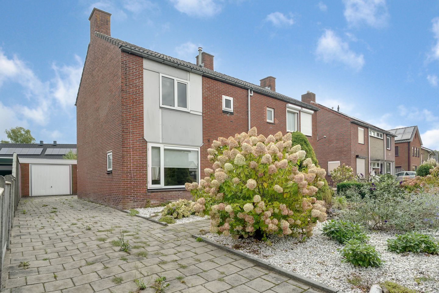 Photo 1 of A T L Hasselbachweg 9