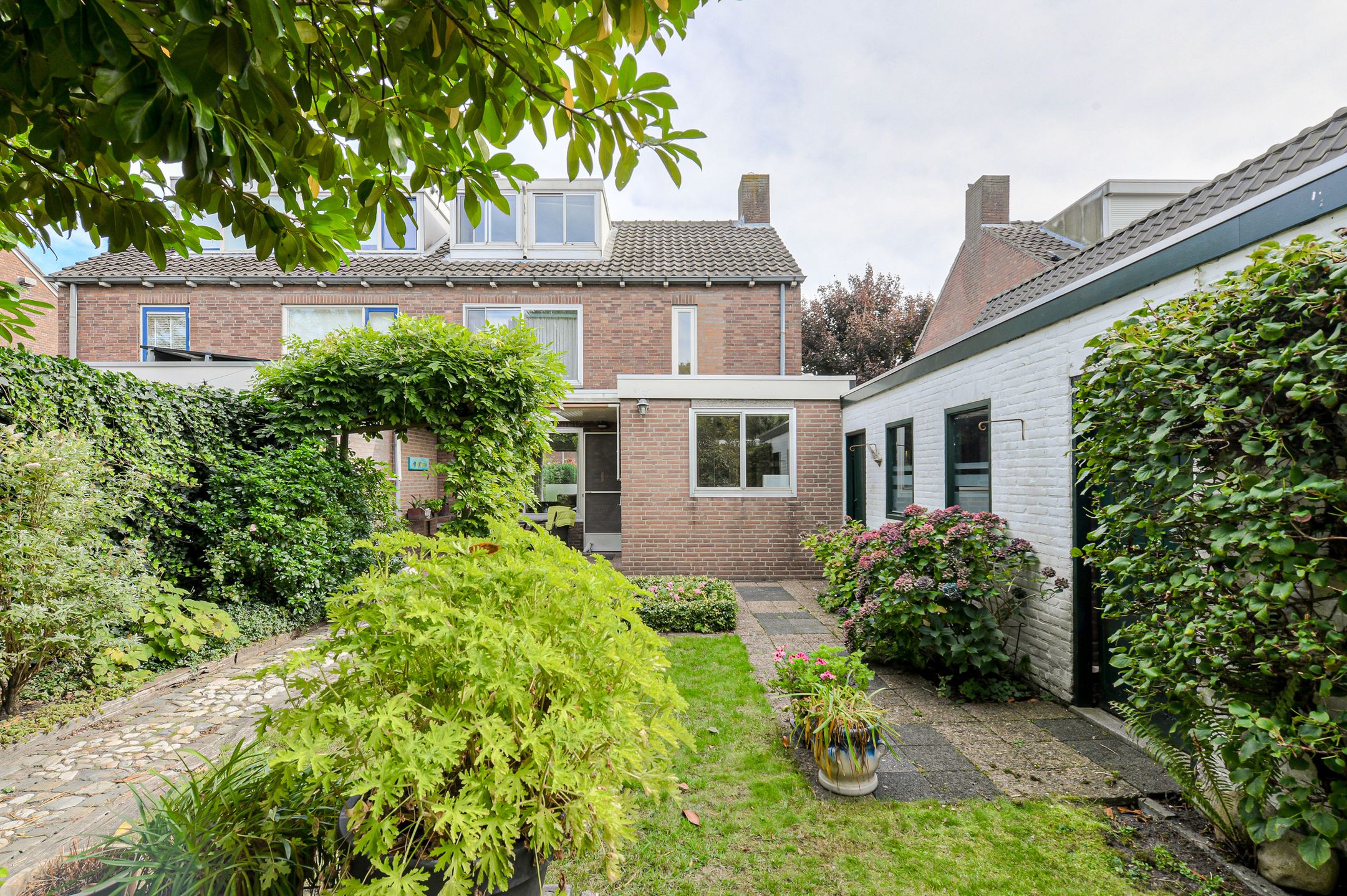 Photo 33 of Statenlaan 12