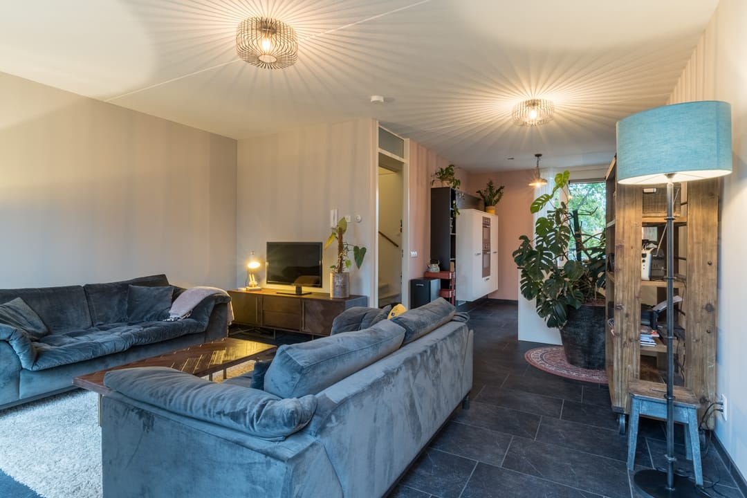 Photo 2 of Peellandstraat 74