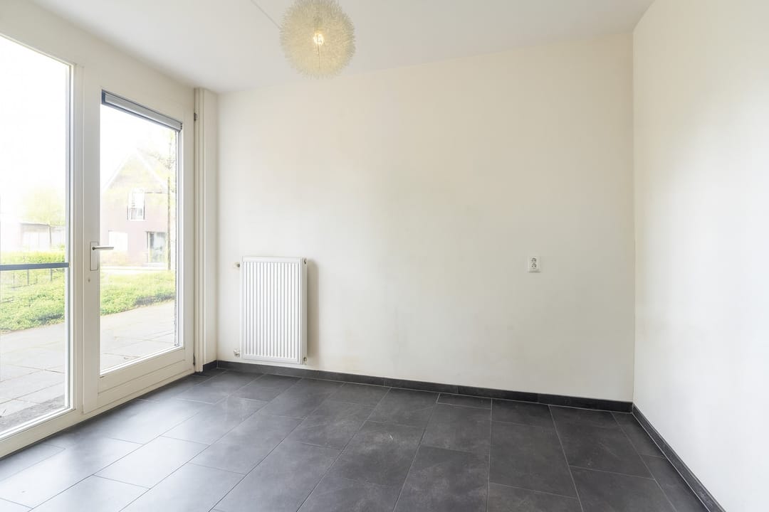 Photo 8 of Peellandstraat 74