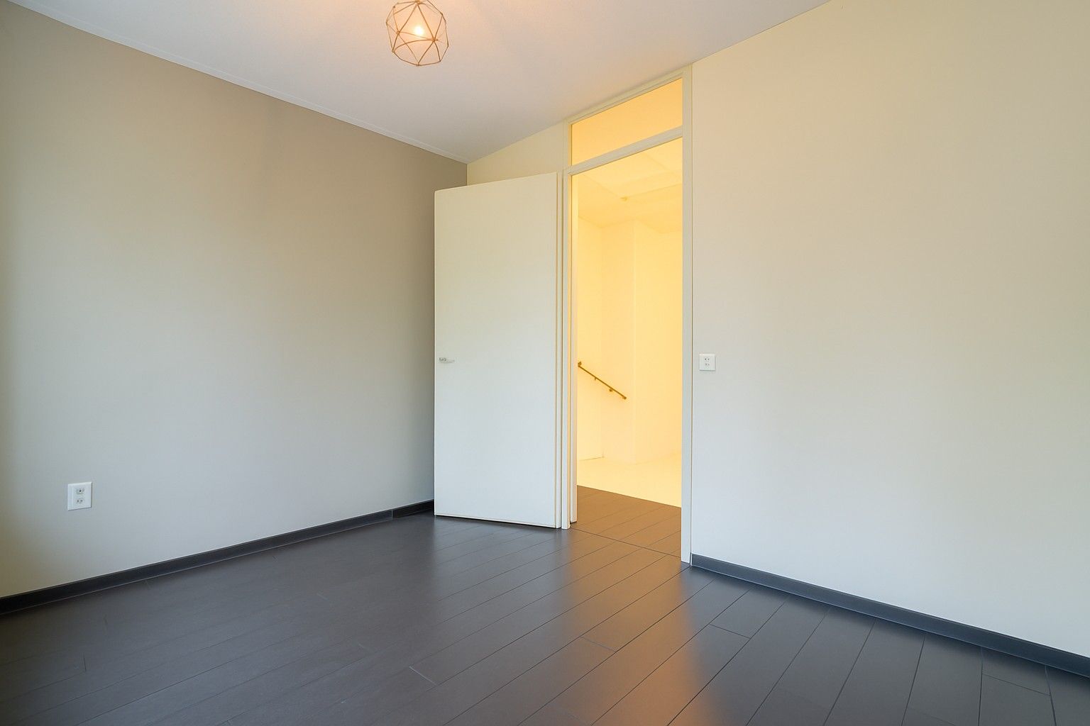 Photo 27 of Peellandstraat 74