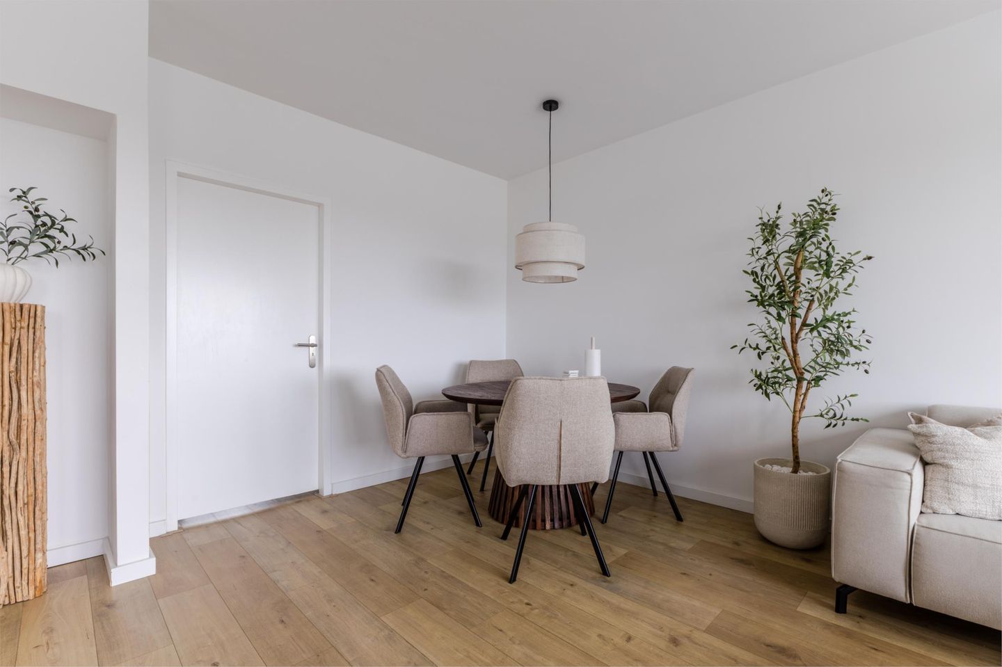 Foto 5 van Nederlandplein 90