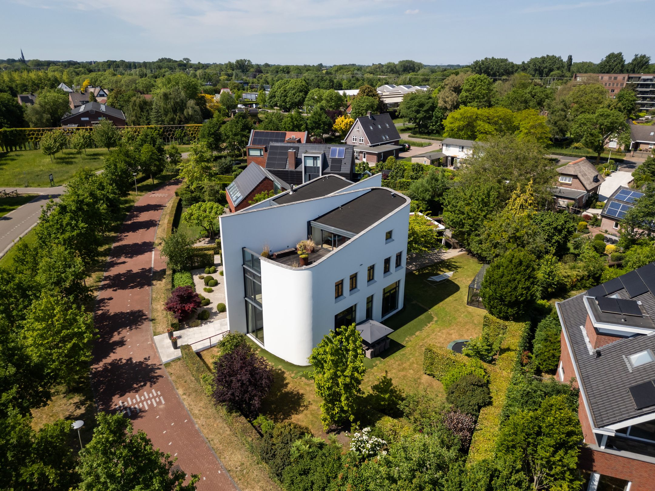 Foto 9 van Max Ernstlaan 8