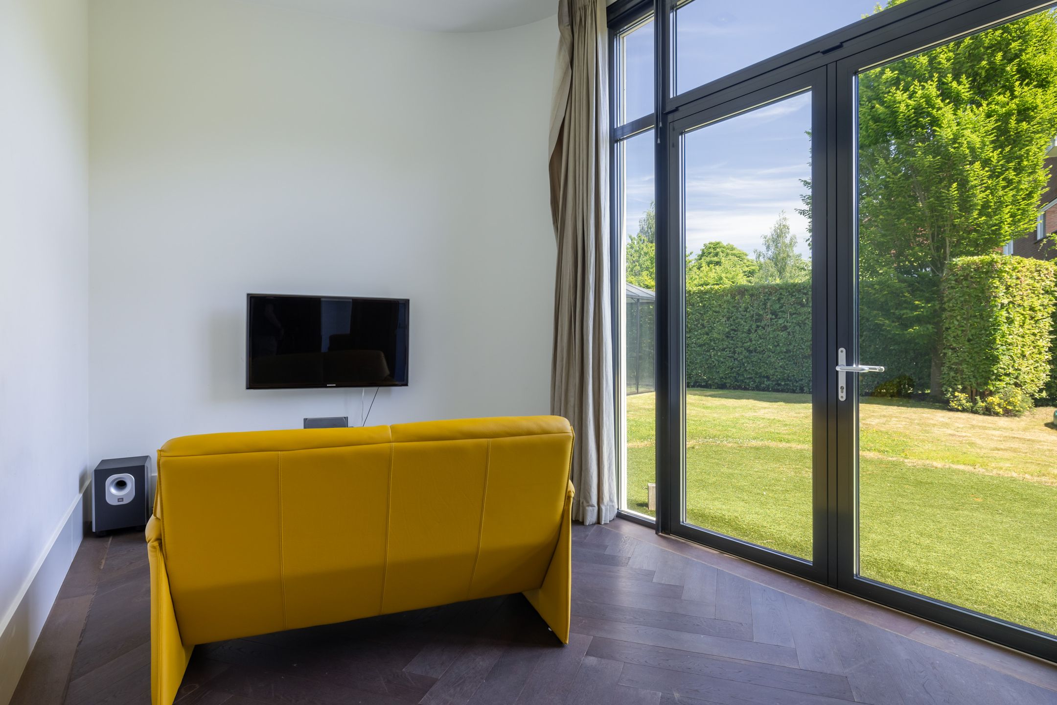 Foto 45 van Max Ernstlaan 8