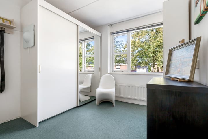 Photo 36 of Thérèse Schwartzelaan 8