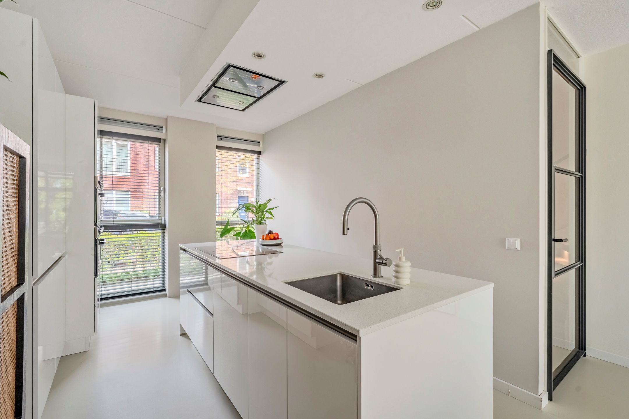 Photo 9 of H.T. Zwiersplantsoen 33