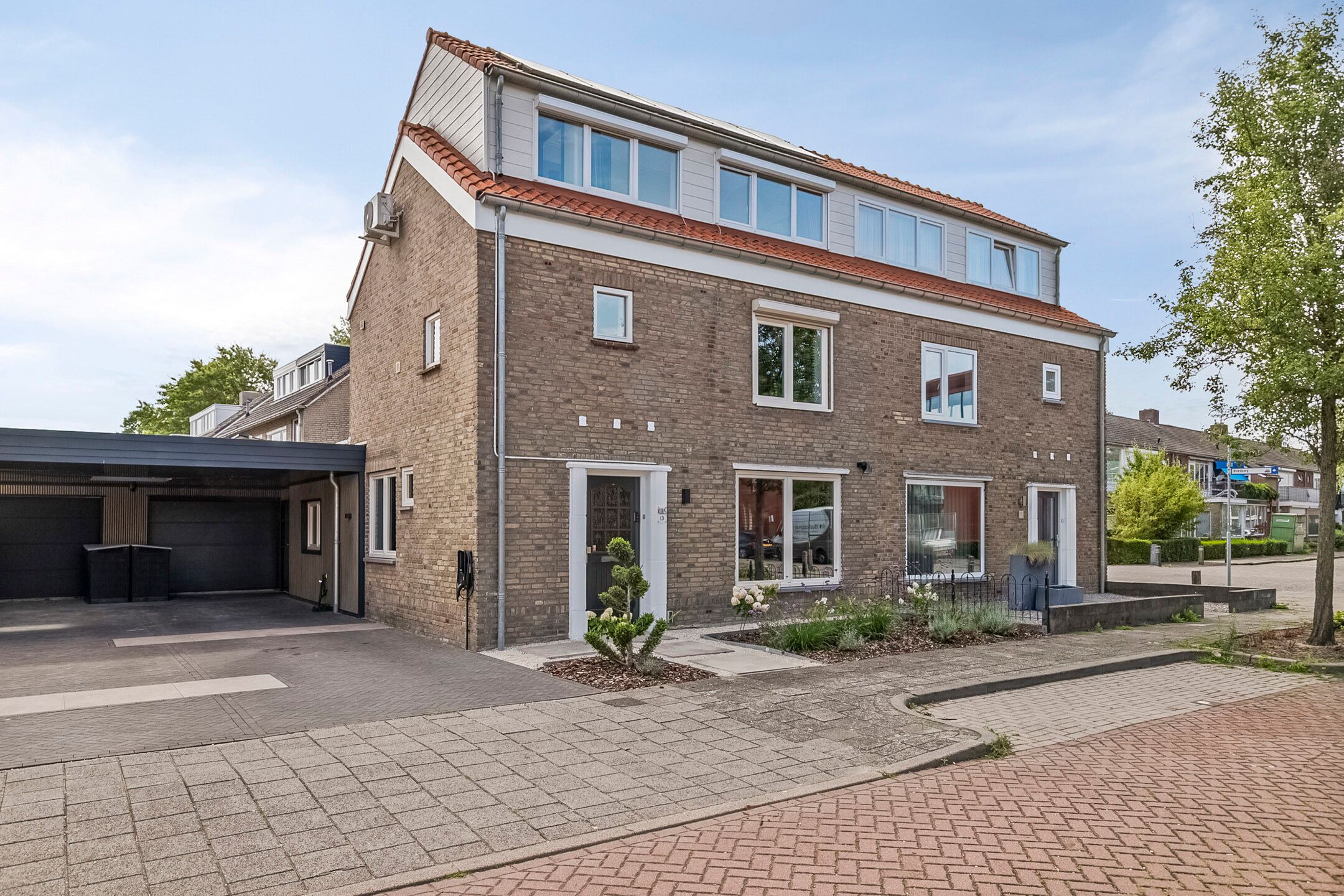 Foto 36 van Margrietlaan 13