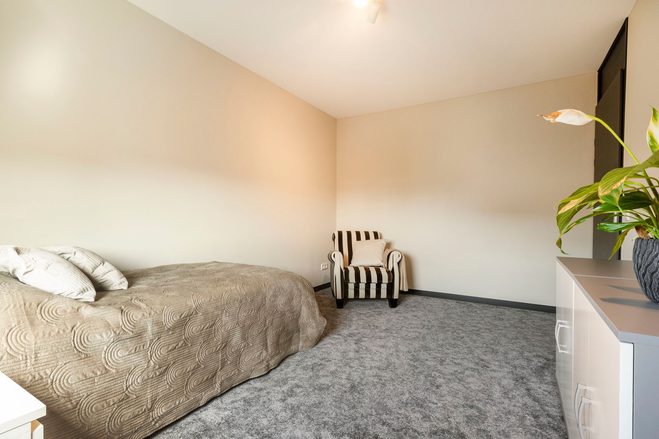 Foto 21 van Stationsweg 11-A