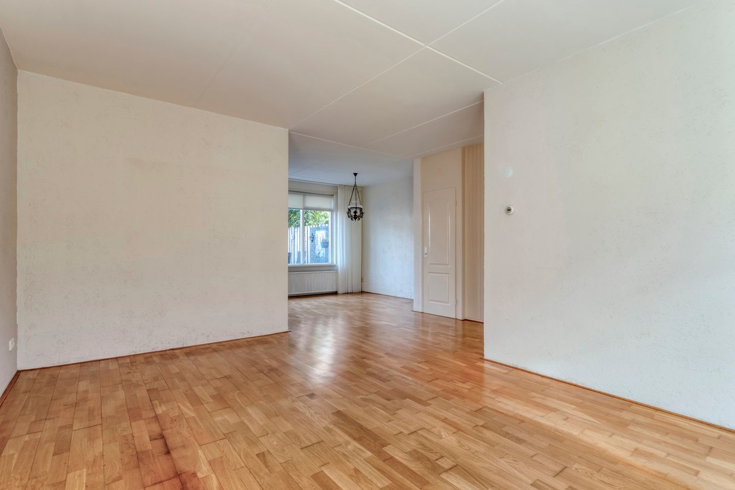 Foto 10 van E E G laan 25