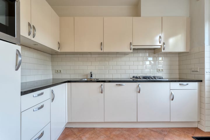 Foto 14 van E E G laan 25