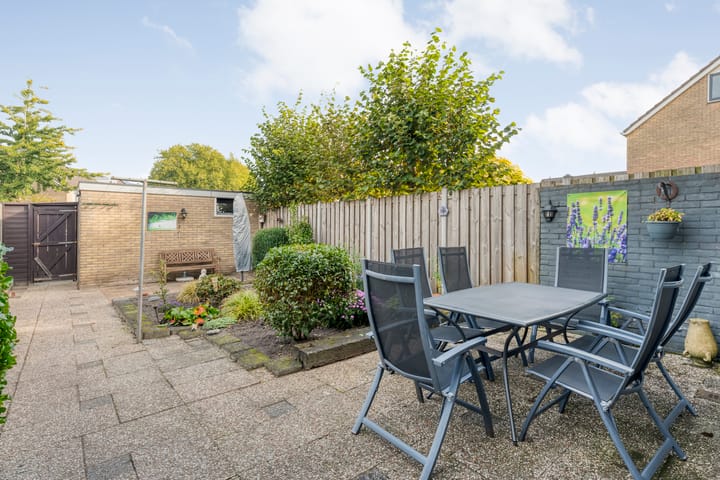 Foto 35 van E E G laan 25