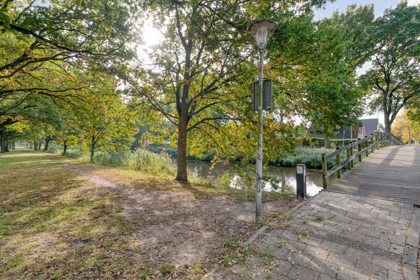 Foto 44 van E E G laan 25