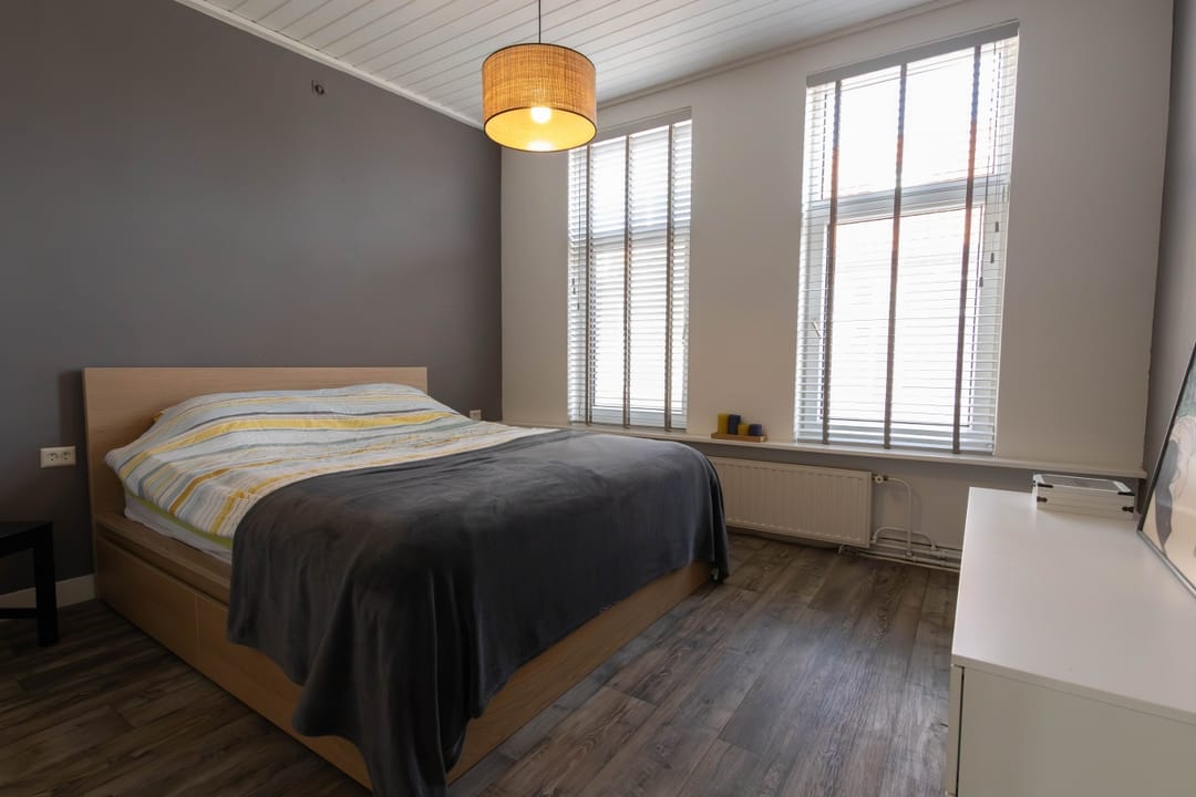 Foto 23 van Van der Woudestraat 55