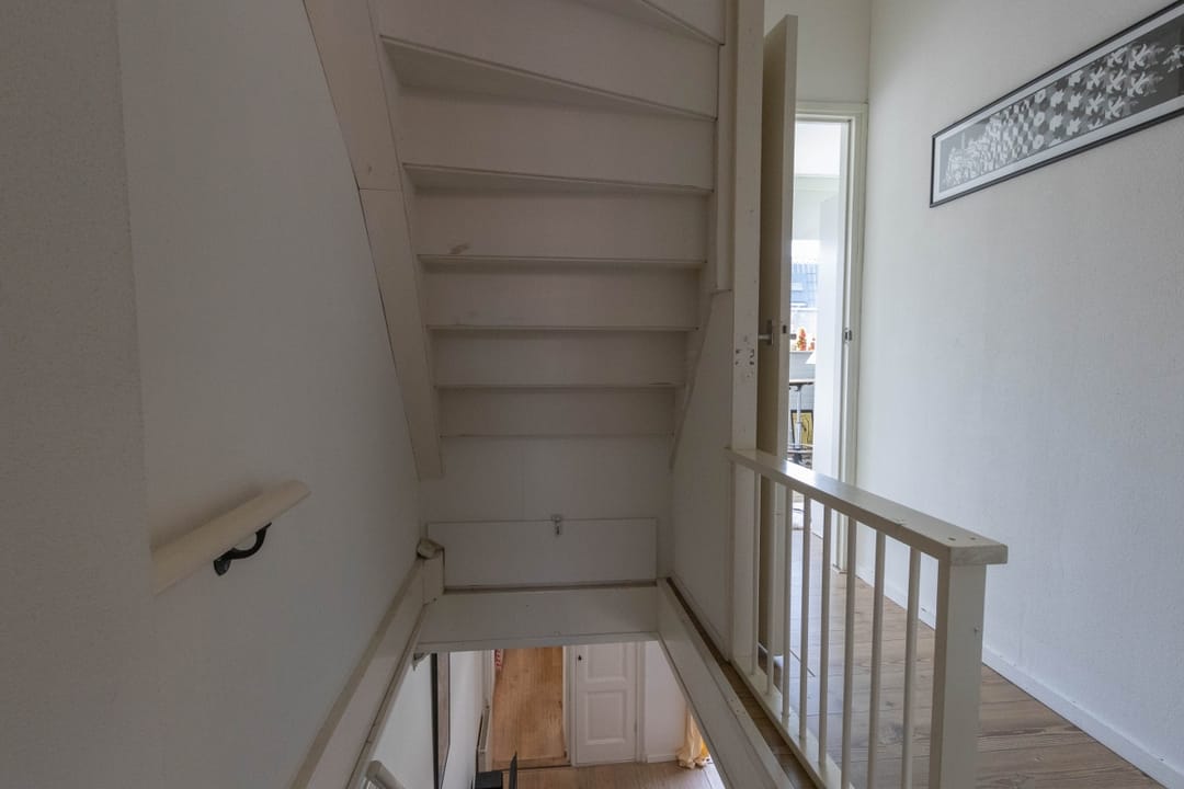 Foto 26 van Van der Woudestraat 55