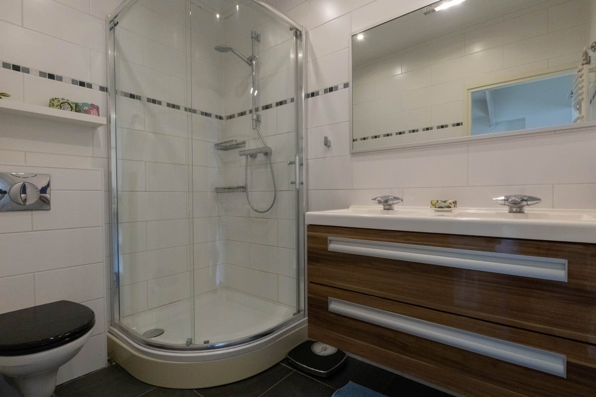 Foto 27 van Van der Woudestraat 55