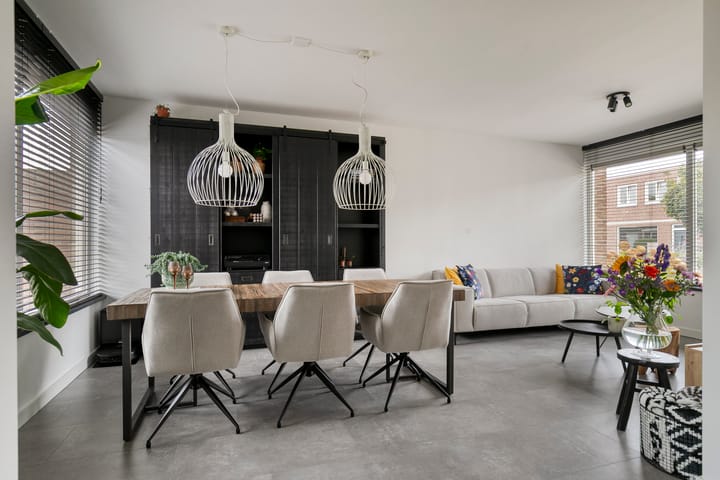 Foto 6 van Kamillestraat 11