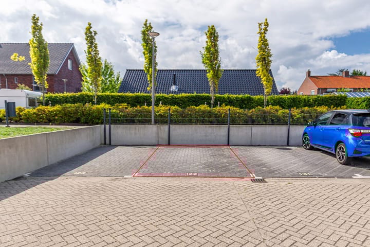 Photo 27 of Vallumstraat 122