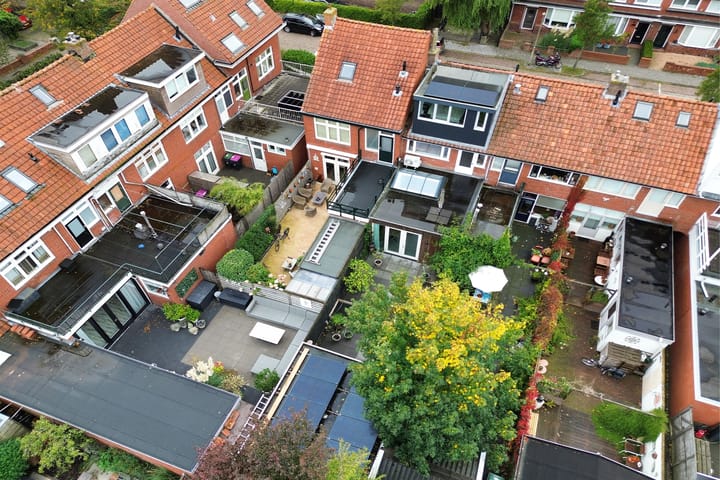 Foto 38 van Pieter de Hooghstraat 43