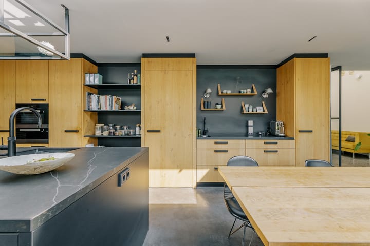 Foto 30 van De Ruyterstraat 9